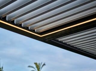 pergola bioclimatica orientable