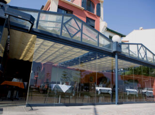 cortina cristal sin guia inferior