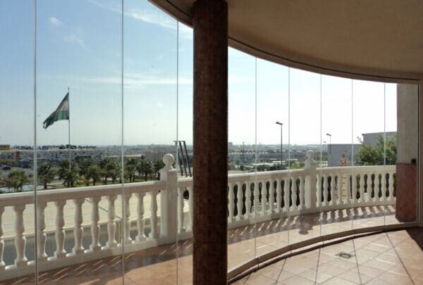 cortina cristal sin guia inferior