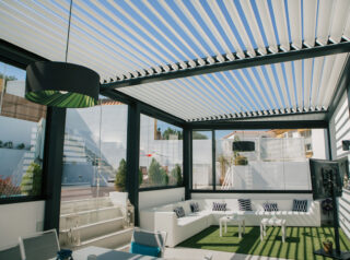 pergola bioclimatica para terraza