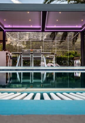 cortina de cristal a piscina