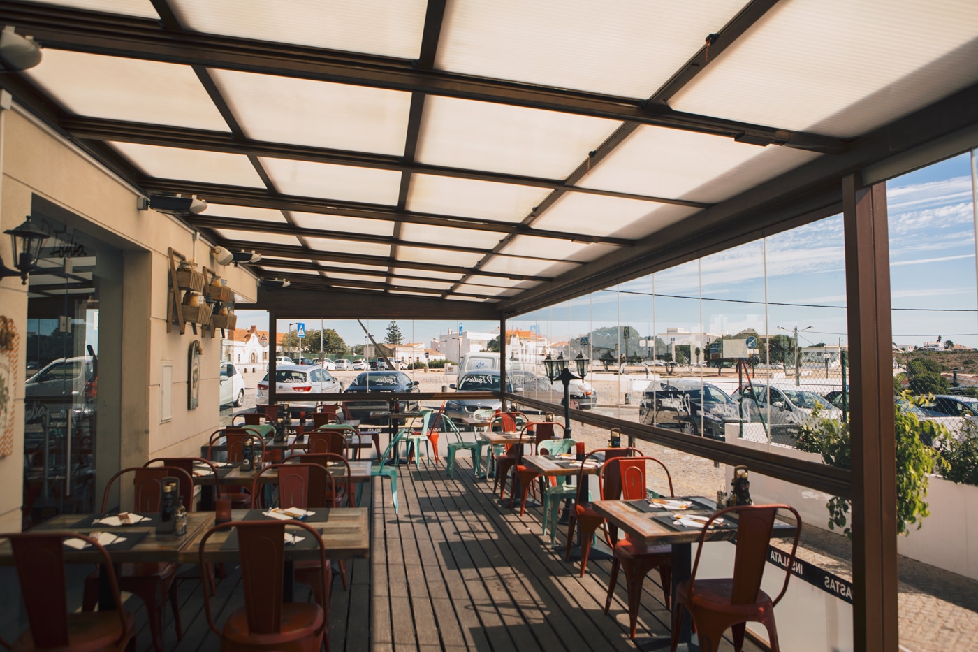 techo movil en terraza restaurante