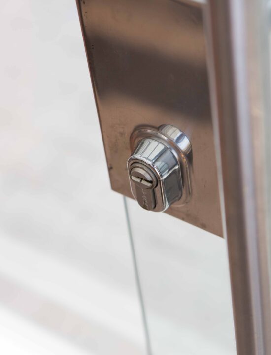 Cerradura coritna cristal