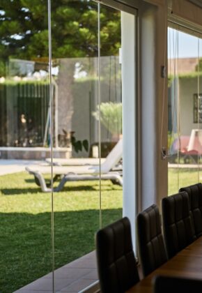 cortina de cristal deslizante abatible