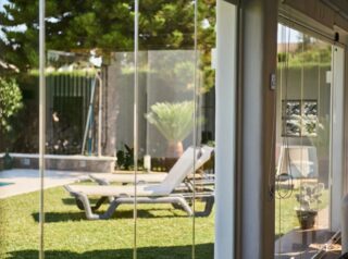 cortina de cristal deslizante abatible