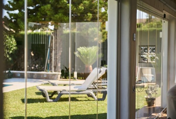 cortina de cristal deslizante abatible