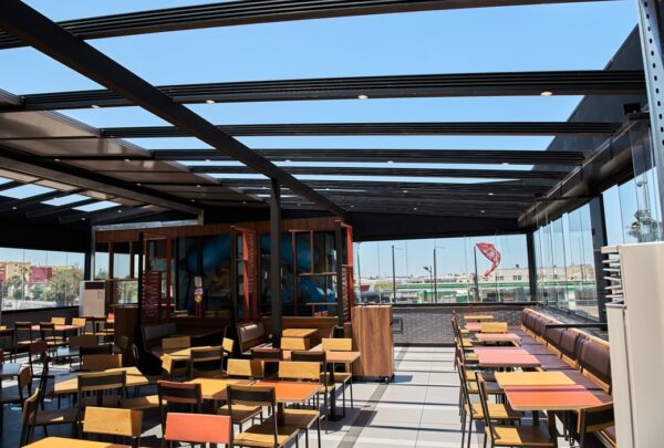 restaurante techo móvil