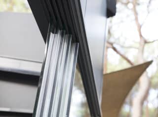 cortina de cristal para terrazas en exterior