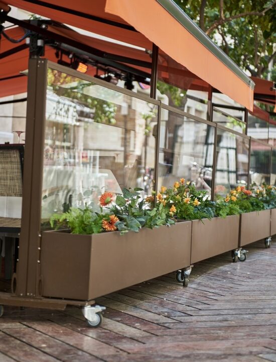 paraviento extensible macetero