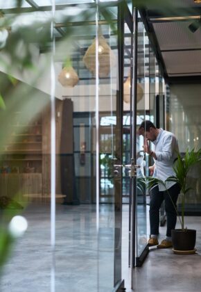 cortina cristal sin guia inferior