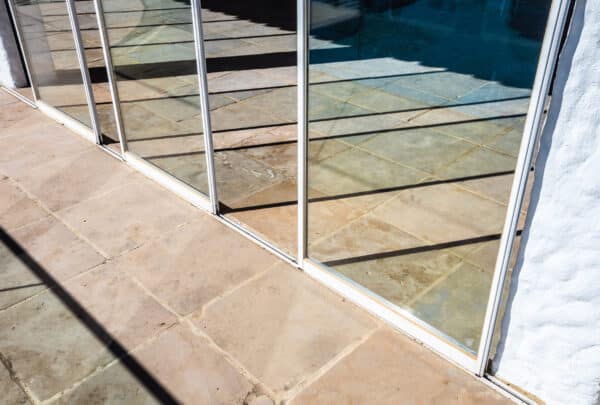 cortina de cristal con aislamiento termico