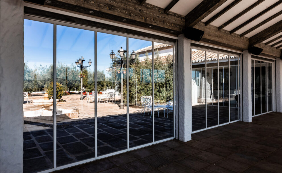 cortina de cristal con aislamiento termico