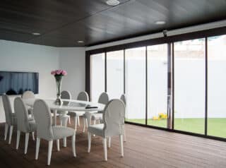 glass curtains with chamber