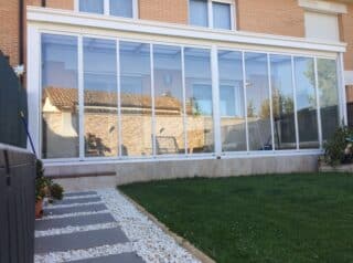 glass curtains with chamber