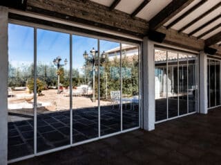 glass curtains with chamber