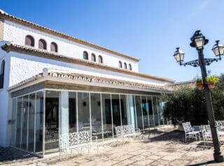 glass curtains with chamber