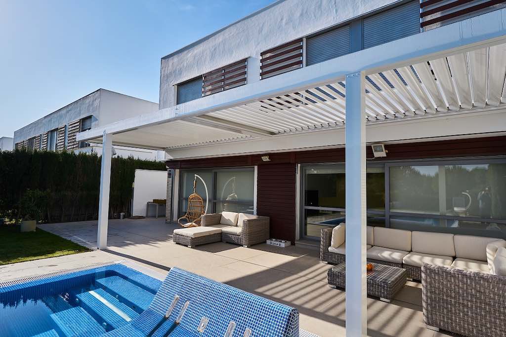 cerramiento exterior piscina