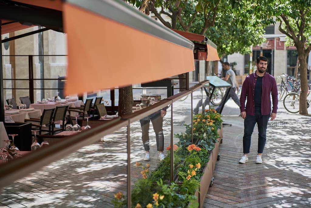 mamparas cortavientos para bares