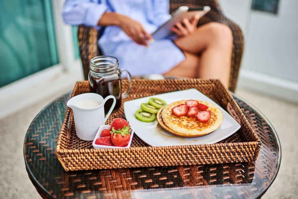 desayuno saludable terraza